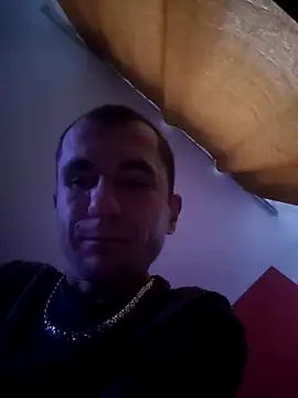 kwiatek32986 online show from 04-28-26, 03:33