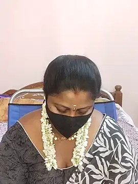 Snapshot of telugu_Geetha40 chatting on 05-07-26, 07:14 telugu Geetha40 online show from 05-07-26, 07:14