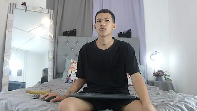 PhillipCox online show from 06-15-26, 12:51