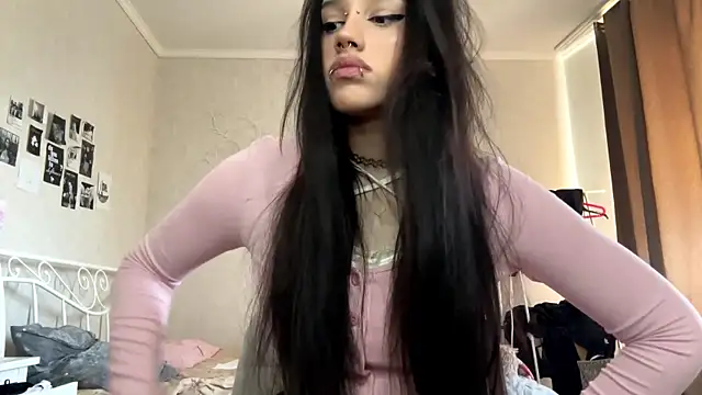 LouisePavlides online show from 05-04-26, 12:34