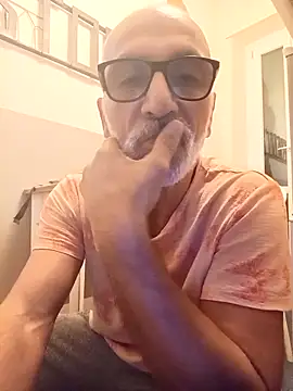 circusmale online show from 04-26-26, 08:17