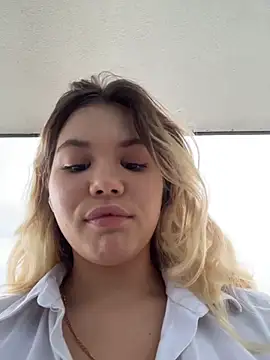 Liiimeee online show from 05-21-26, 09:49