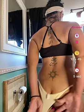 Vanessa Valentine online show from 07-23-26, 02:04