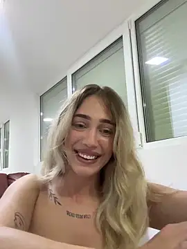 Snapshot of ZenyShy chatting on 05-19-26, 01:56 ZenyShy online show from 05-19-26, 01:56