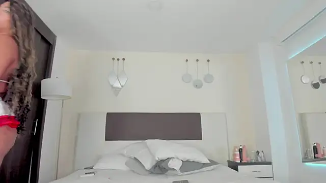 Sky Loren online show from 05-15-26, 11:56