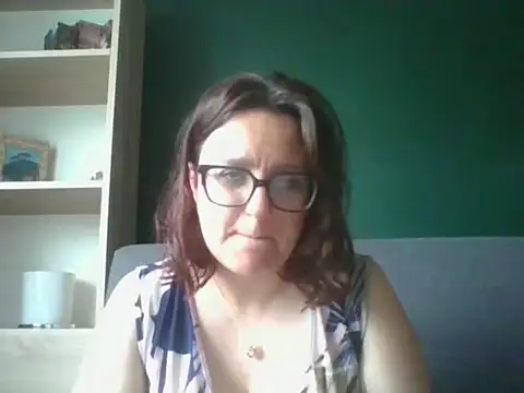 sensual paris online show from 06-01-26, 05:20