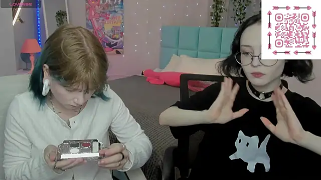 Lilac-Muse online show from 05-15-26, 11:17