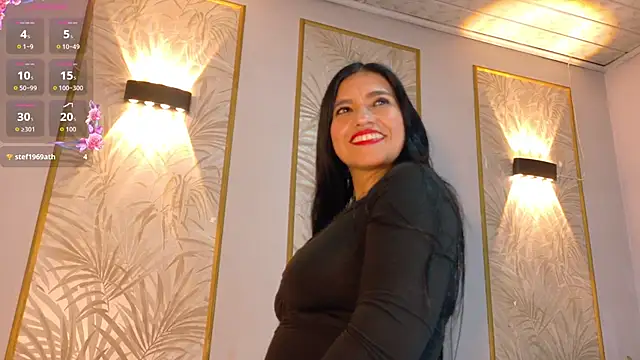 Snapshot of Dalila_5 chatting on 06-19-26, 07:39 Dalila 5 online show from 06-19-26, 07:39