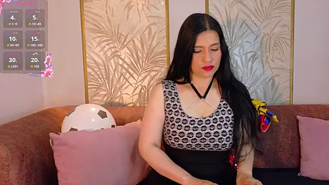 Snapshot of Dalila_5 chatting on 06-22-26, 07:22 Dalila 5 online show from 06-22-26, 07:22