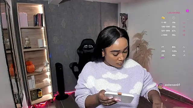 alessia anderson online show from 10-24-25, 10:06