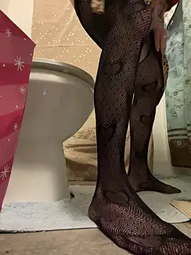 Snapshot of motherstouch chatting on 06-10-26, 03:39 motherstouch online show from 06-10-26, 03:39