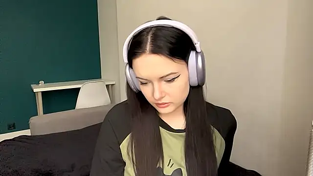 AmbientInvalid online show from 05-17-26, 11:06