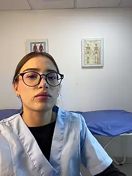 Sweet Milaa1 online show from 05-14-26, 06:58