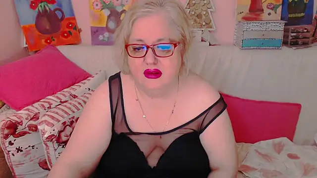 Snapshot of Maturelove_xxx chatting on 05-05-26, 07:00 Maturelove xxx online show from 05-05-26, 07:00