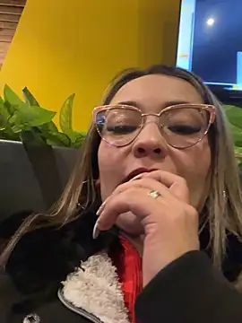 kimismile0414 online show from 05-01-26, 12:37