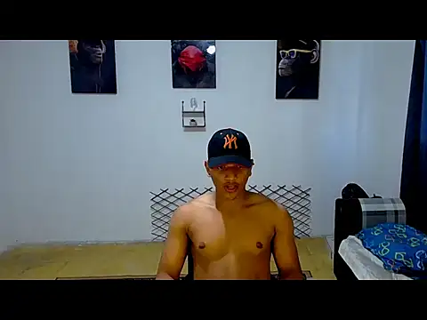 Snapshot of Ian_Arcia chatting on 05-19-26, 09:32 Ian Arcia online show from 05-19-26, 09:32