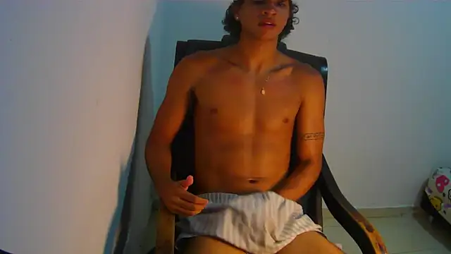 Snapshot of Hansel_take chatting on 05-19-26, 12:16 Hansel take online show from 05-19-26, 12:16