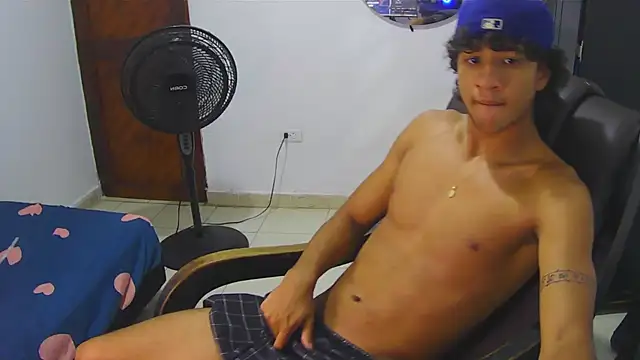Snapshot of Hansel_take chatting on 07-23-26, 09:46 Hansel take online show from 07-23-26, 09:46