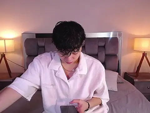 Asher addamss  online show from 06-28-26, 05:57