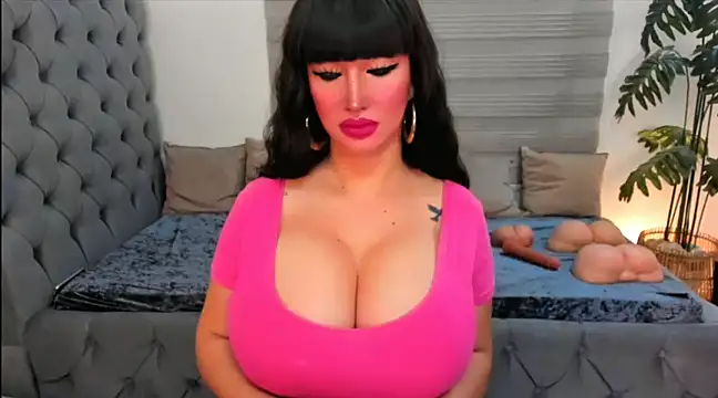 Snapshot of PlayfullMaria chatting on 12-08-24, 11:14 PlayfullMaria online show from 12-08-24, 11:14