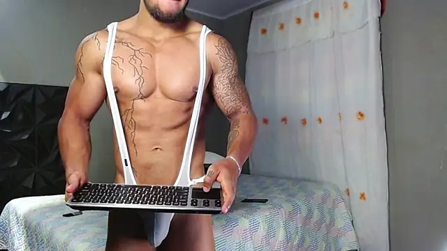 JACOB BECKET online show from 05-25-26, 01:39