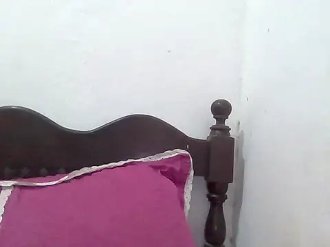 Snapshot of Xoeni chatting on 05-15-26, 10:50 Xoeni online show from 05-15-26, 10:50