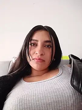 Snapshot of Sky__19 chatting on 06-16-26, 07:16 Sky 19 online show from 06-16-26, 07:16