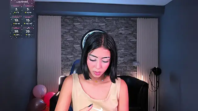 Snapshot of gemma_19_ chatting on 06-19-26, 10:24 gemma 19 online show from 06-19-26, 10:24