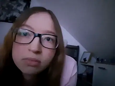 Freaky-Doll online show from 05-03-26, 07:20