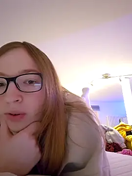 Freaky-Doll online show from 05-17-26, 09:11