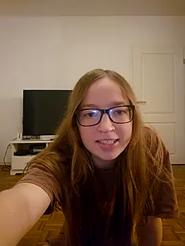 Freaky-Doll online show from 08-05-26, 08:55