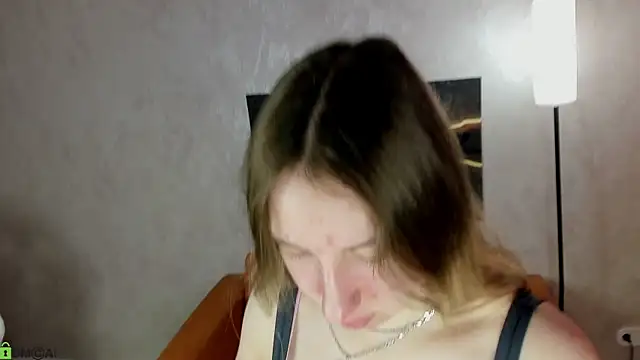 Lilyy Lark online show from 05-14-26, 01:01
