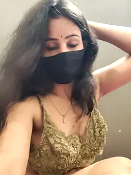 Snapshot of Kanika_76 chatting on 07-07-26, 06:47 Kanika 76 online show from 07-07-26, 06:47