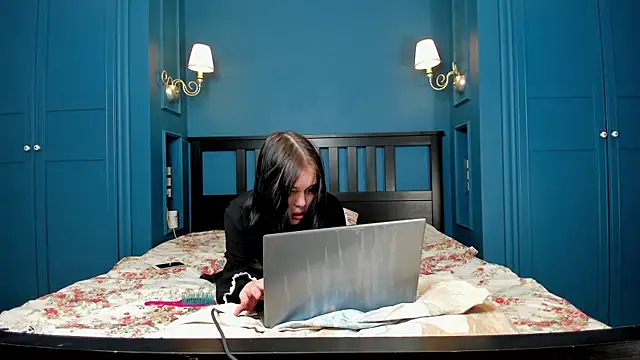 NineSemen online show from 04-30-26, 01:01