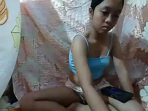 Snapshot of Yours_AsianPinayGirl18 chatting on 05-16-26, 10:41 Yours AsianPinayGirl18 online show from 05-16-26, 10:41