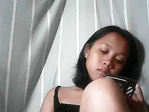 Snapshot of Yours_AsianPinayGirl18 chatting on 06-10-26, 09:46 Yours AsianPinayGirl18 online show from 06-10-26, 09:46