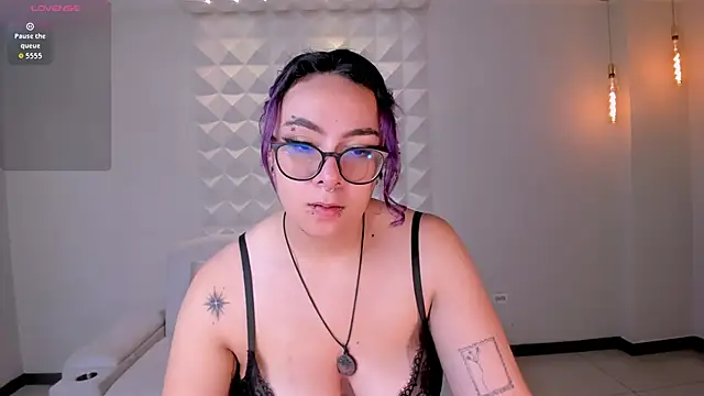 LoiseHarper online show from 06-08-26, 07:58