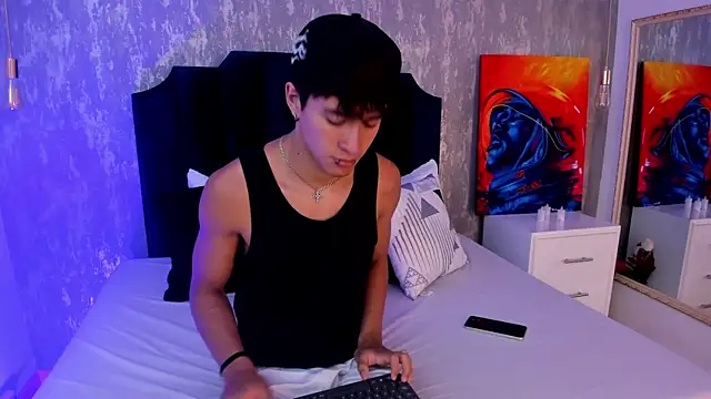 Liam Grayson  online show from 05-12-26, 02:25