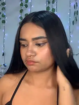 Snapshot of angiee_boo1 chatting on 05-12-26, 09:45 angiee boo1 online show from 05-12-26, 09:45