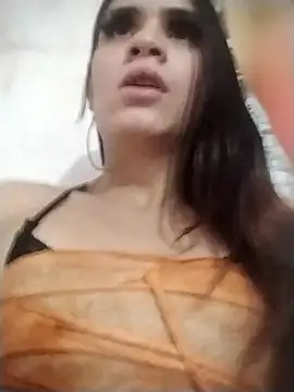Snapshot of Juliette_Doll_ chatting on 07-18-26, 02:05 Juliette Doll online show from 07-18-26, 02:05