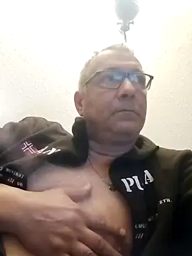 Soloyan online show from 01-17-25, 05:53