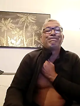 Soloyan online show from 09-23-25, 04:48