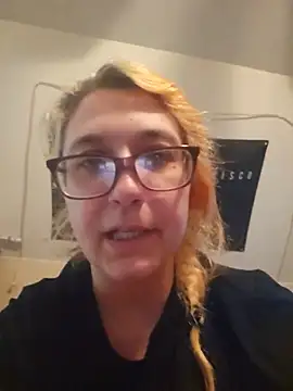 Thatonebinch online show from 05-09-26, 08:03