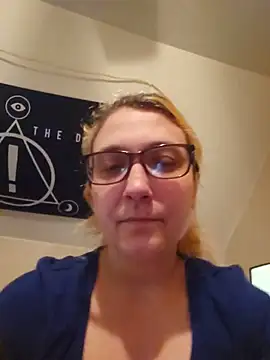 Thatonebinch online show from 05-13-26, 09:22