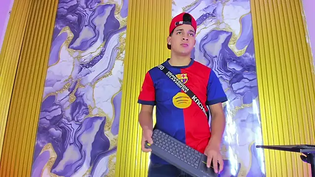 Alisson Santiel online show from 06-26-26, 11:58