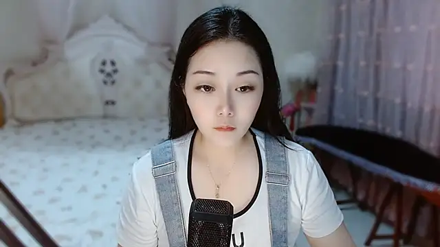 Snapshot of Amy-cnbaby chatting on 07-20-26, 01:31 Amy-cnbaby online show from 07-20-26, 01:31