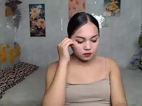 Snapshot of ur_asiankat chatting on 07-20-26, 12:51 ur asiankat online show from 07-20-26, 12:51