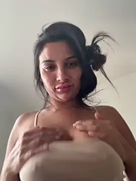 Miss juicybabes online show from 06-01-26, 01:46