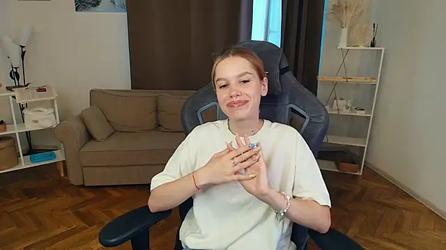MelonyTauer online show from 05-04-26, 01:18