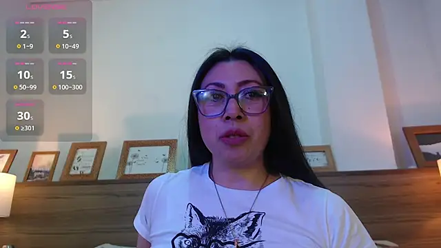 Snapshot of FranciscaVera chatting on 06-13-26, 12:08 FranciscaVera online show from 06-13-26, 12:08